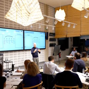 Imagen de la noticia Next-Level Management prepara a los líderes de la industria navarra para los desafíos del futuro